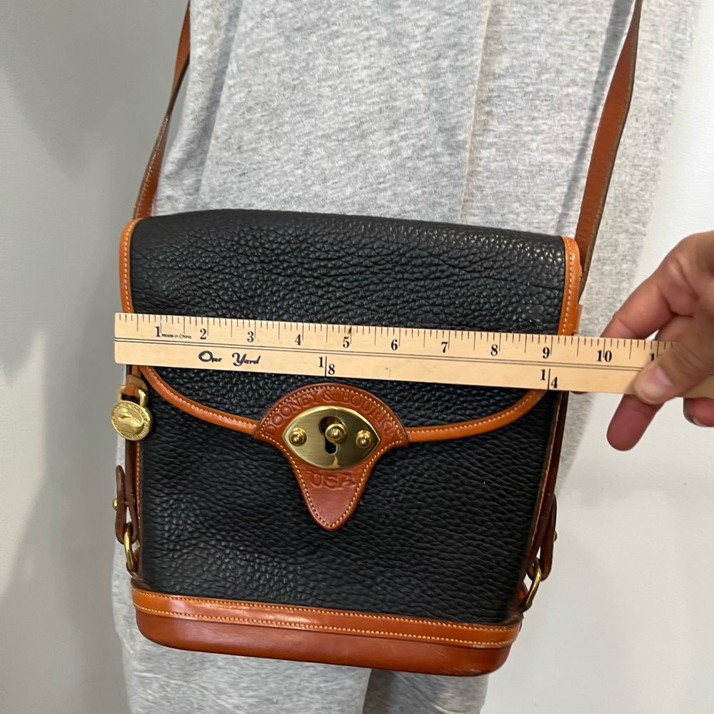 Dooney & Bourke Vintage Black Pebbled Leather Crossbody Bag with Brass Hardware - Picture 13 of 15